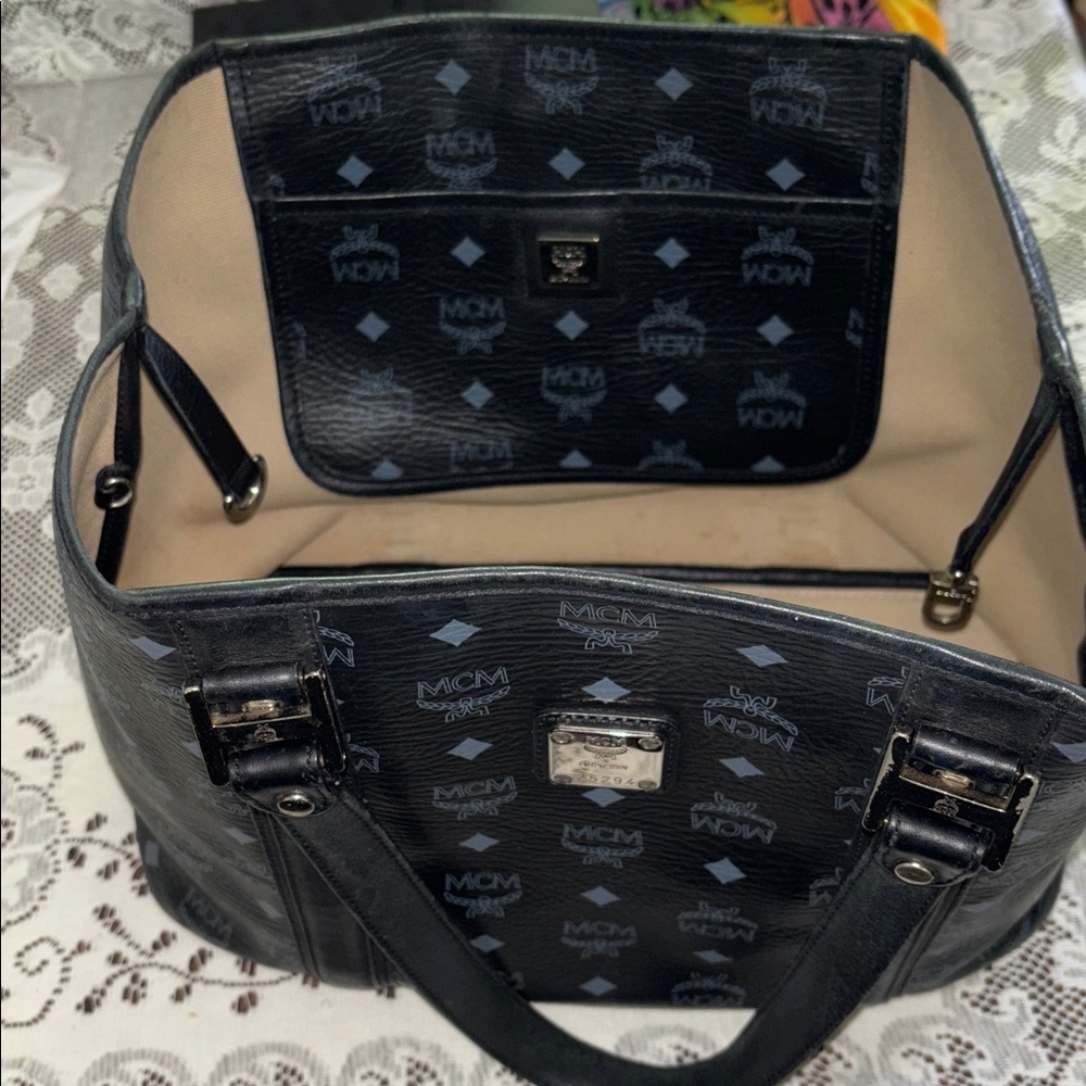 MCM Black and Gray genuine pebbled leather luxury version Tote pristine - Picture 6 of 16